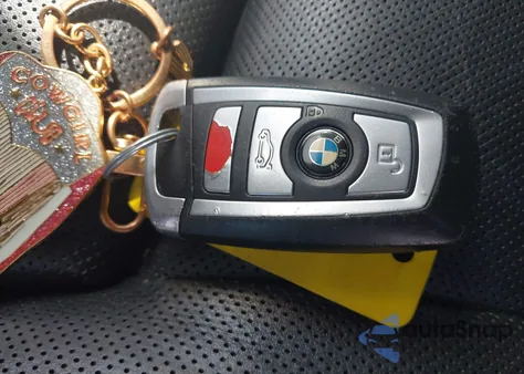 2013 BMW 750Li xDrive из США, поврежденный, VIN WBAYF8C54DD141284